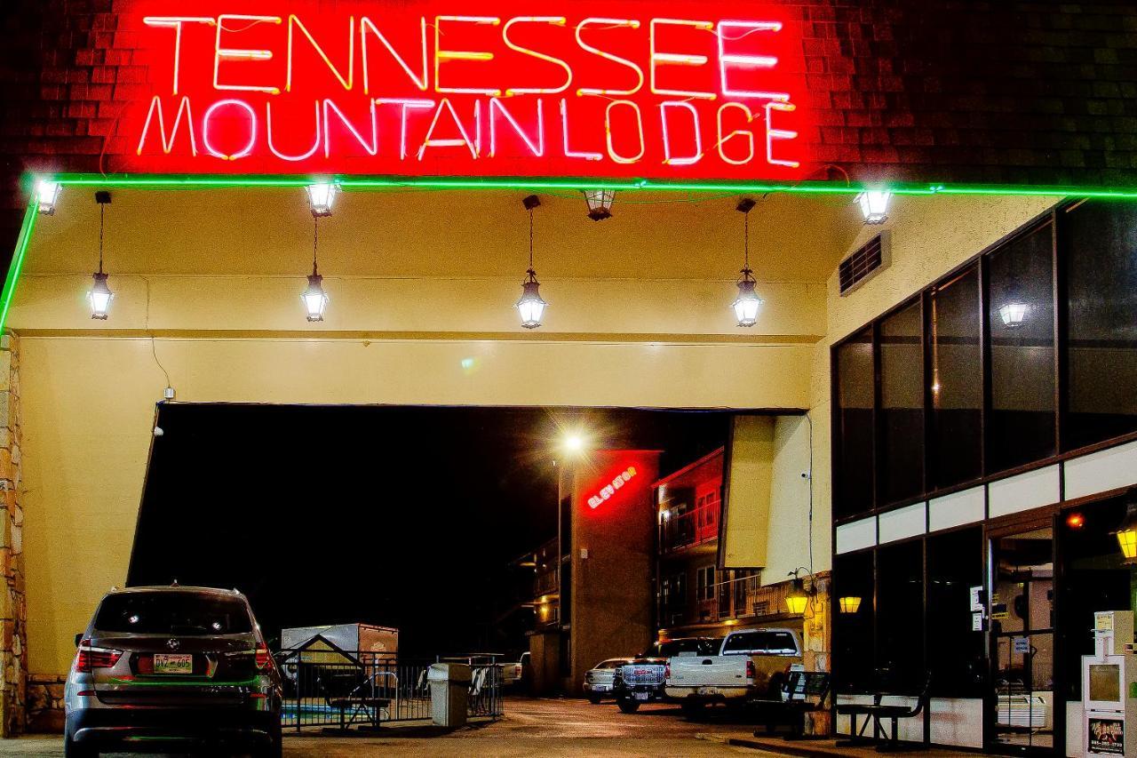 Tennessee Mountain Lodge, Riverside By Oyo Pigeon Forge Bagian luar foto